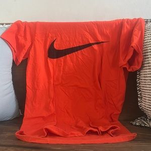 mens nike tshirt